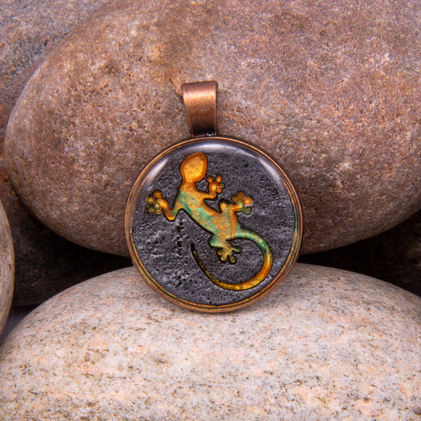 Handcrafted Bespoke Lounging Lizard Pendant; set in Bronze Effect metal bezel.| Jabbawocky Crafts (jabbawockycrafts.co.uk)